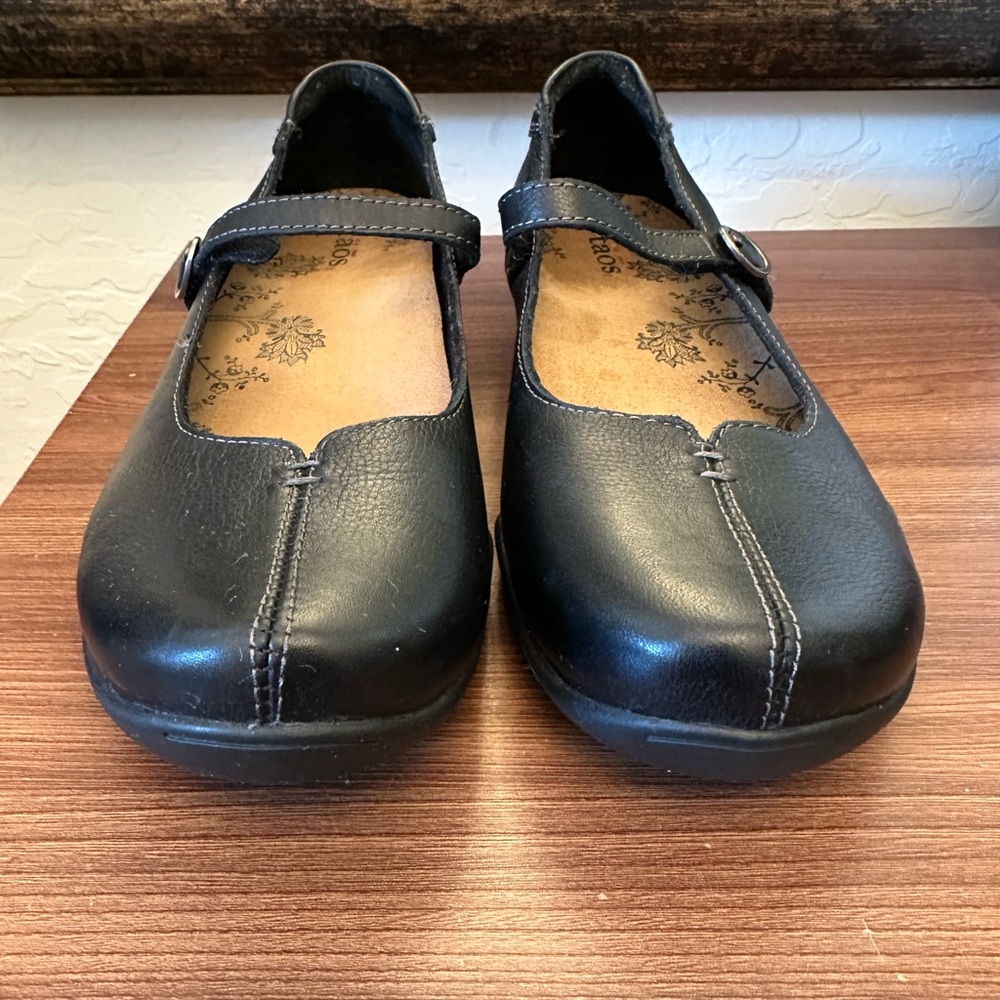 Taos Footwear Women’s Black Mary Jane Flats with Buckle Strap, Style-“Ta Dah”